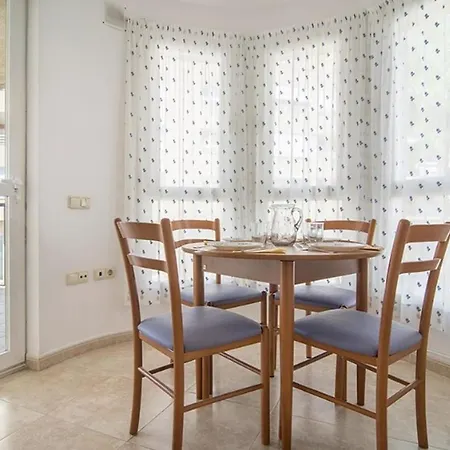 Calpe/calp/costa Blanca 34894 *